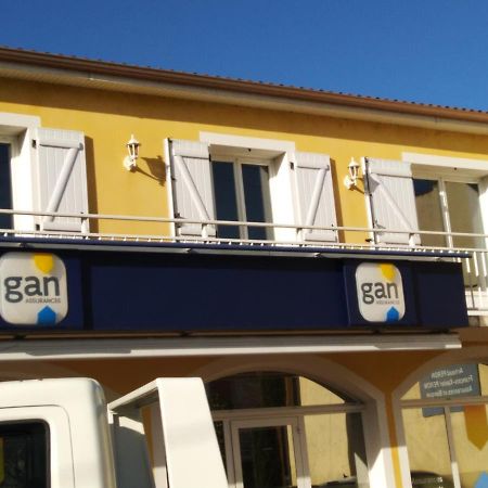 Logis Saint Austremoine Apartment Issoire Exterior photo