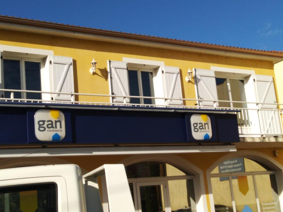 Logis Saint Austremoine Apartment Issoire Exterior photo